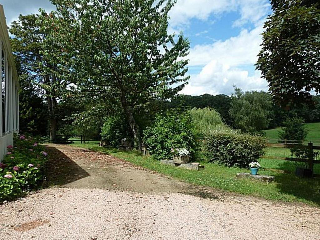 Chambres D'Hotes Du Haras De Coddes Cercy-la-Tour Exterior photo